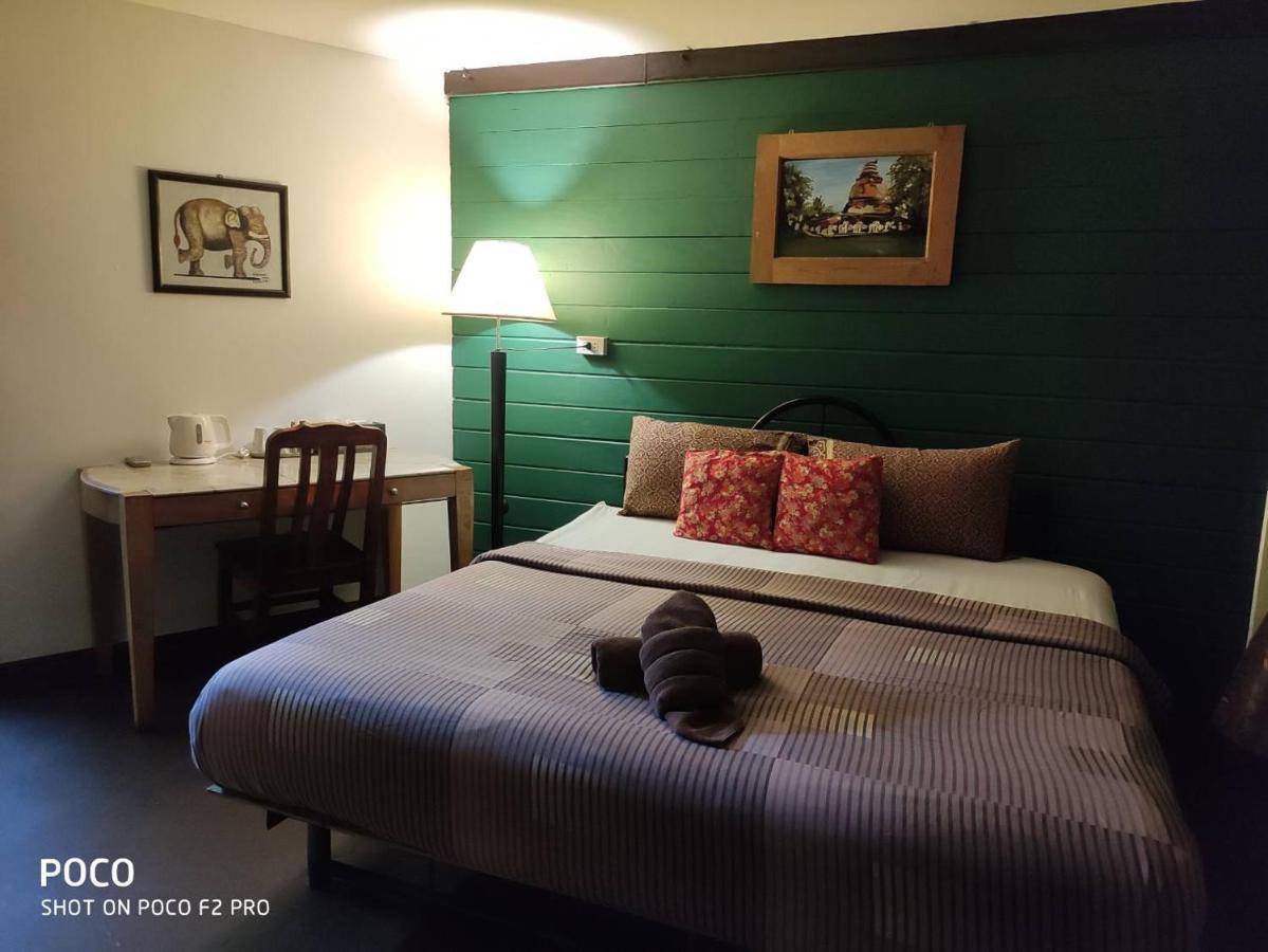 Tamarind Guesthouse Phra Nakhon Si Ayutthaya Ngoại thất bức ảnh